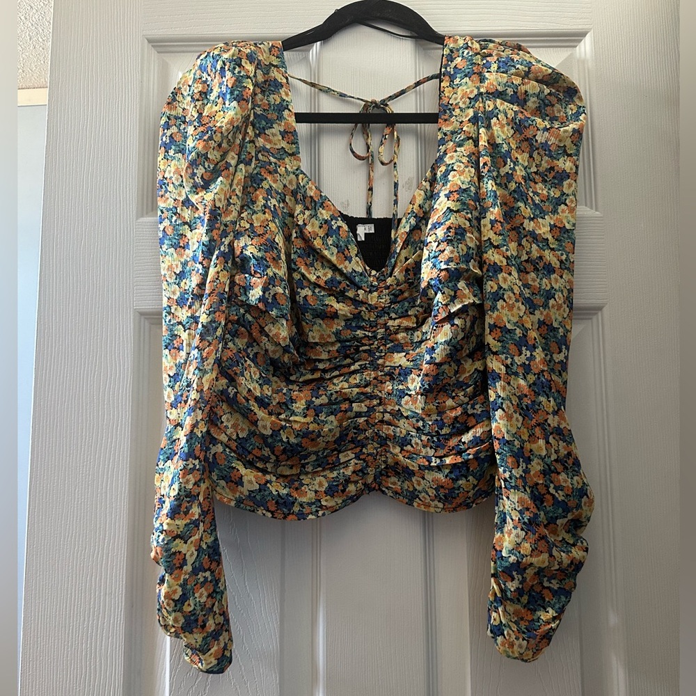 ASTR Floral Long Sleeve blouse - Picture 3 of 8